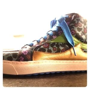 Coach C203 Floral Pointy Toe High Tops